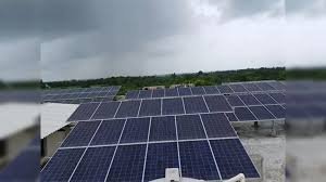 Large commercial rooftop solar array